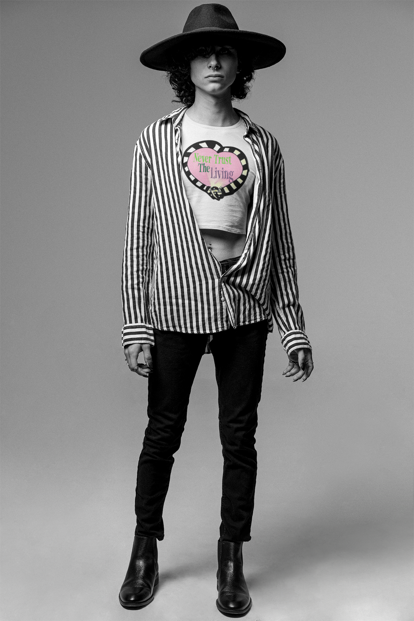 Beetlejuice 'Never Trust the Living' Süßes bauchfreies Top, sexy Baby-T-Shirt für Damen, Y2K-Shirts, gruselige Halloween-Tops